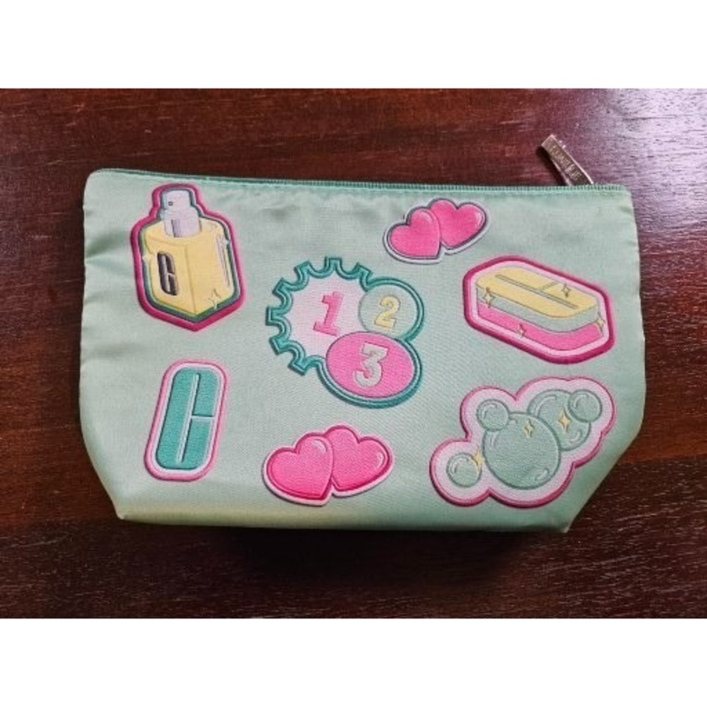 Clinique Vintage Cosmetic Makeup Bag, Green, With Mascara, Moisture Surge Print